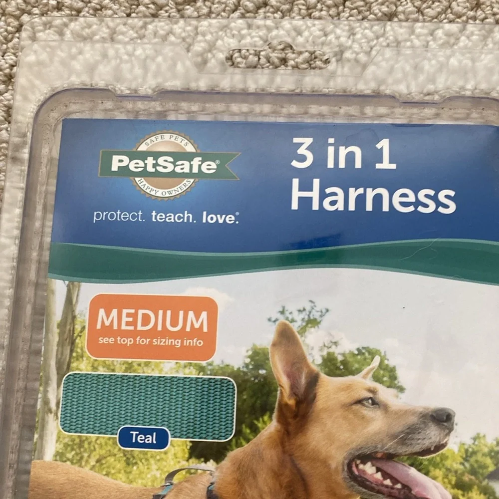 PetSafe 3 in 1 Harness Dogs Size Medium Teal 35 - 65 Pounds Easy Walk Restraint
